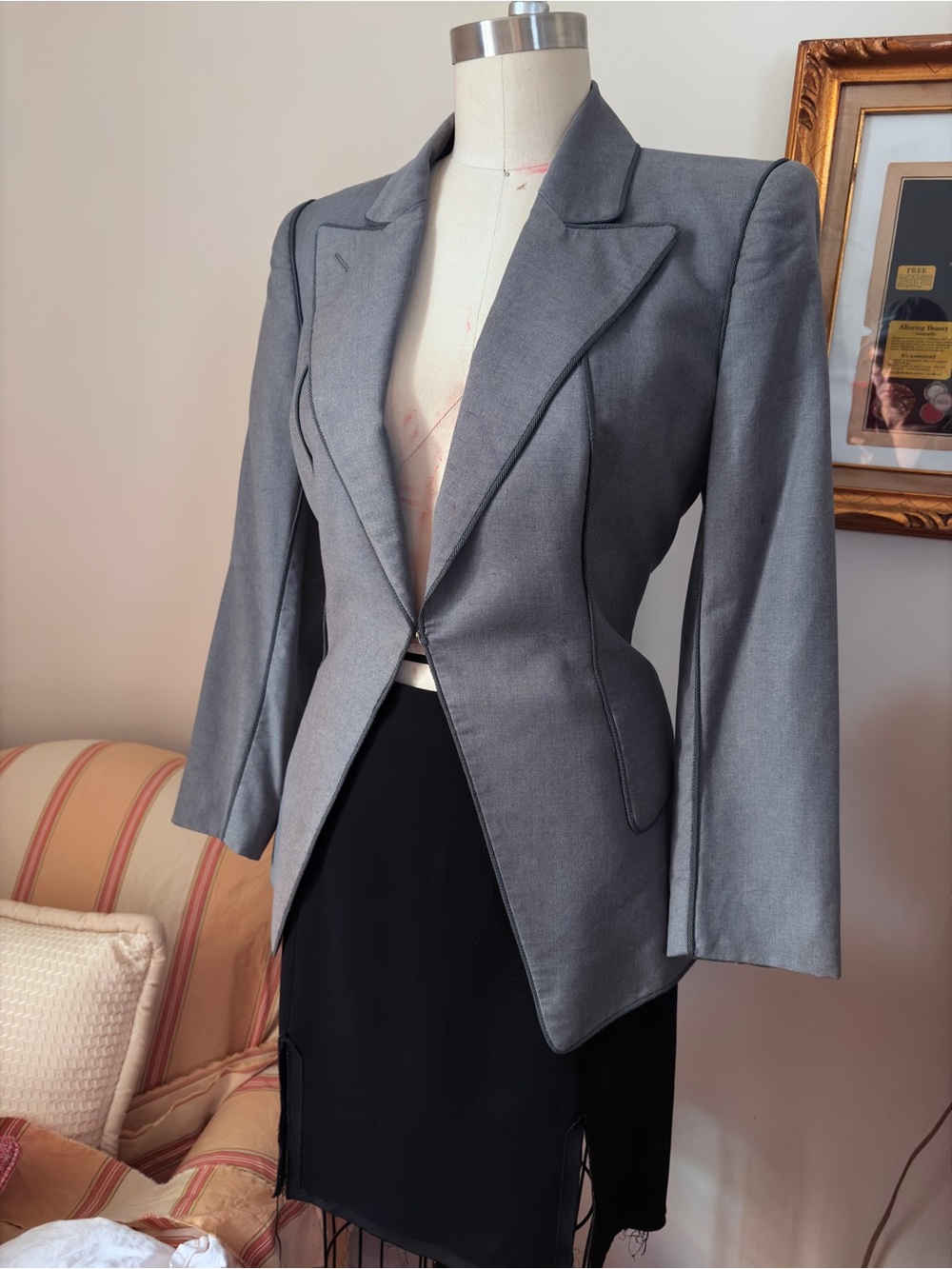 🥀Alexander McQueen Gray Sculpted Tailored Blazer IT 46 🥀